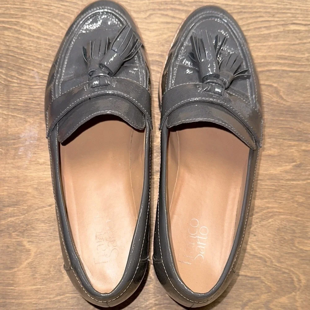 Franco Sarto Glossy Tassel Loafers size 9